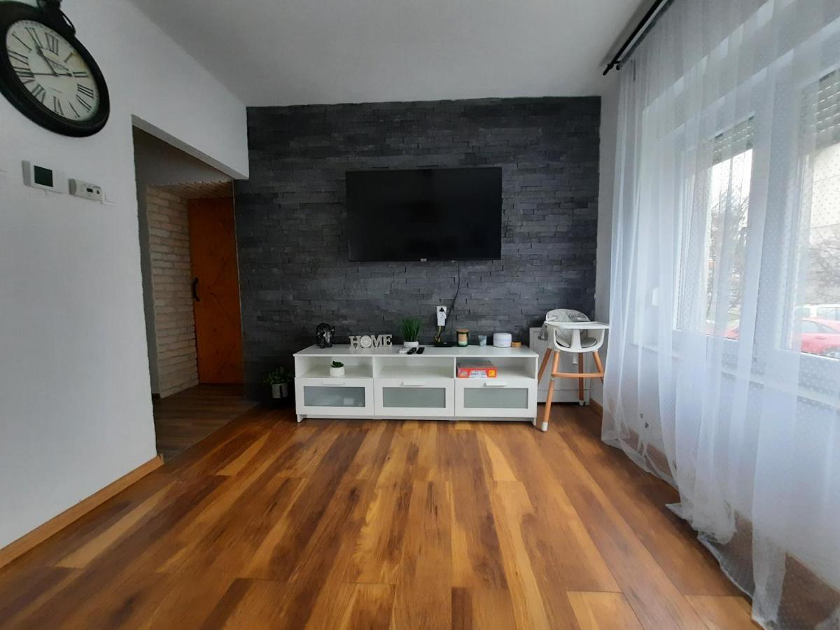 Apartman Twins Self Check In & Self Check Out Otočac Екстериор снимка