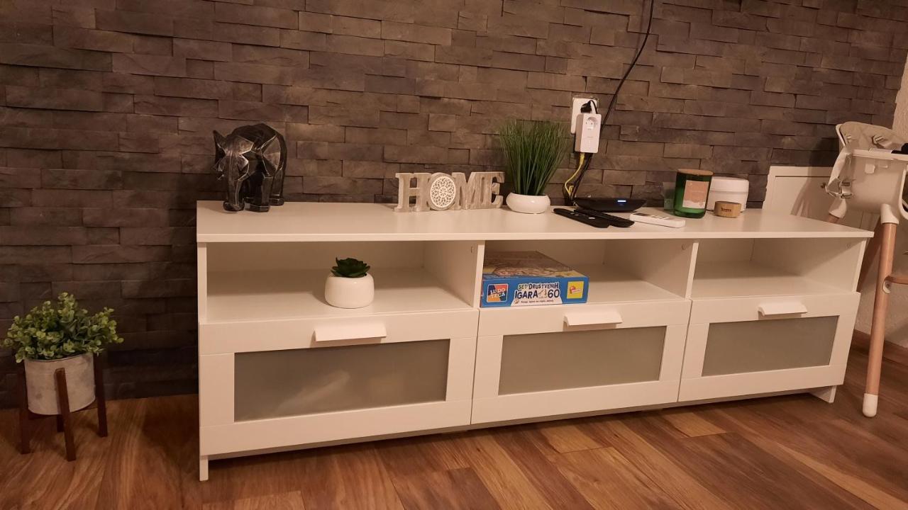 Apartman Twins Self Check In & Self Check Out Otočac Екстериор снимка