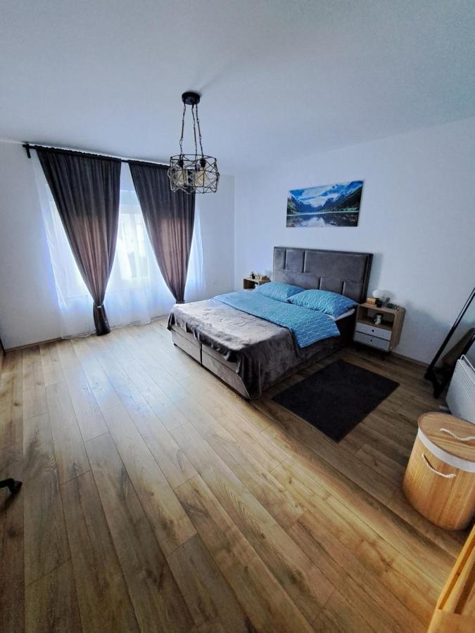 Apartman Twins Self Check In & Self Check Out Otočac Екстериор снимка