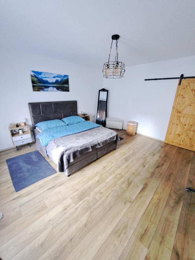 Apartman Twins Self Check In & Self Check Out Otočac Екстериор снимка